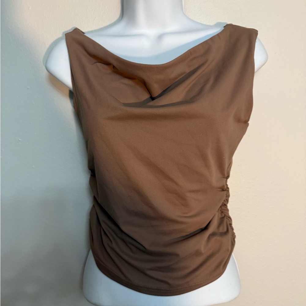 Trendy Queen Chic Sleeveless Tan Top EUC
